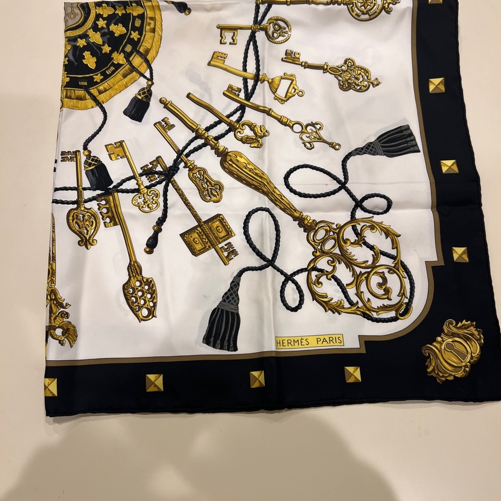 Hermes Silk Les Cles ‘The Keys’ Scarf 90 Black Gold